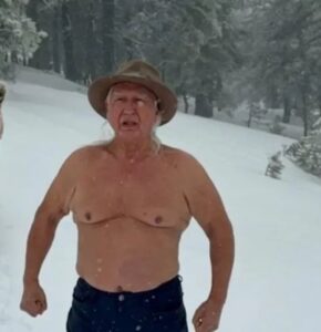 Ünlü deprem uzmanı Prof. Dr. Şener Üşümezsoy, Murat Dağı’nda lapa