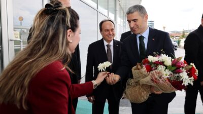 Afyonkarahisar Valisi Dr. Naci Aktaş, şehrin ekonomik kalkınmasında kilit rol