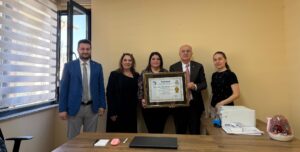 Afyonkarahisar Serbest Muhasebeci Mali Müşavirler Odası (ASMMMO) yönetimi, ruhsatlarını alarak