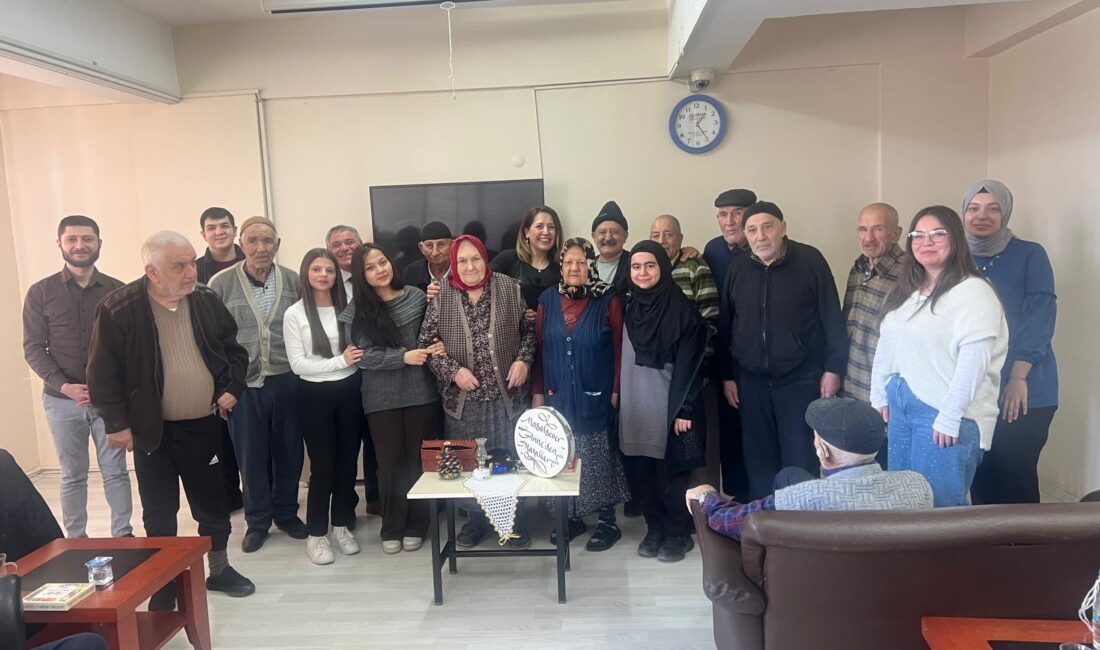 Afyon Eğitim Vakfı, Yaşlılar Haftası kapsamında Bolvadin Huzurevi’nde anlamlı bir