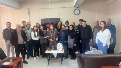 Afyon Eğitim Vakfı, Yaşlılar Haftası kapsamında Bolvadin Huzurevi’nde anlamlı bir