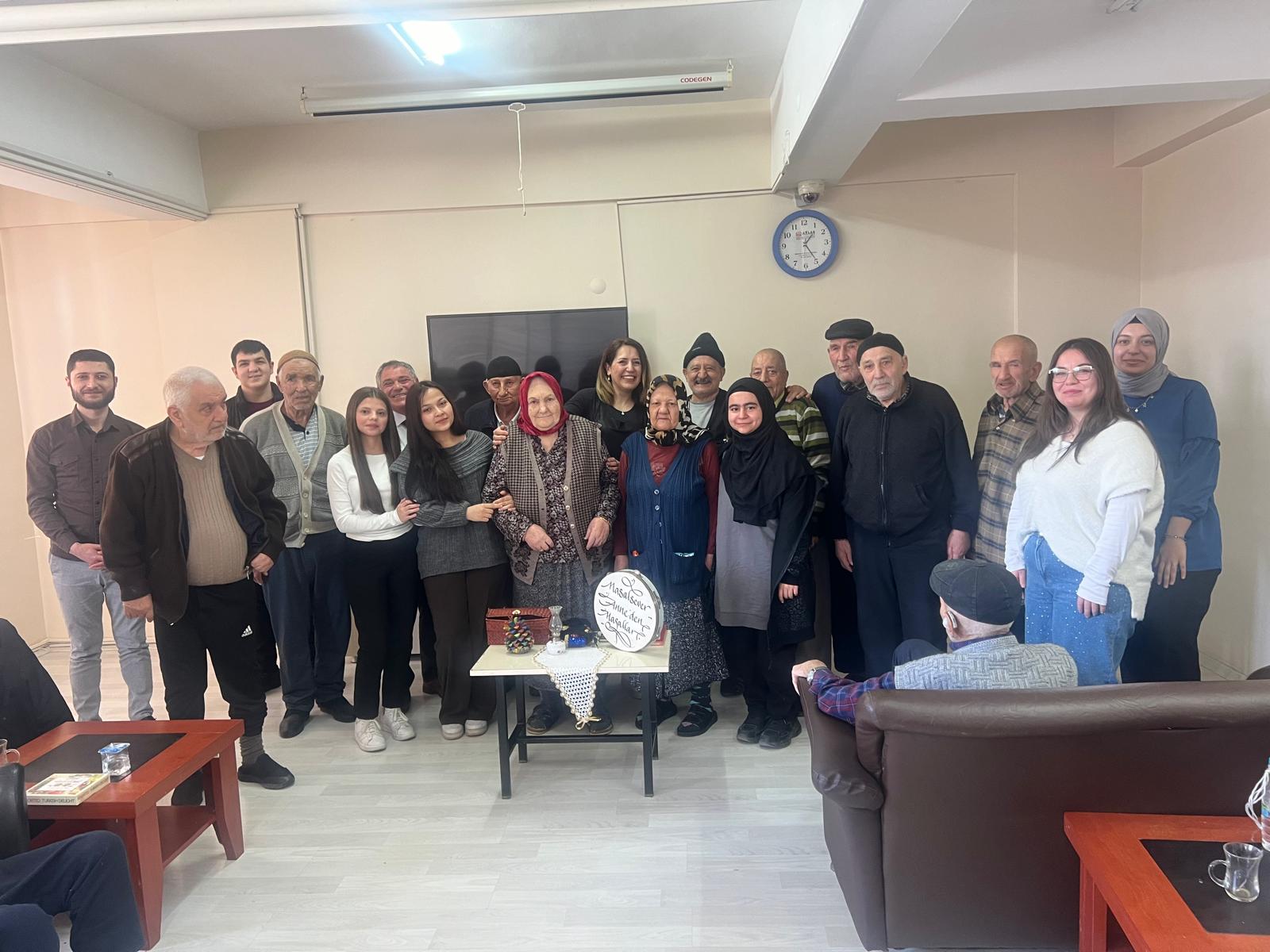 Afyon Eğitim Vakfı, Yaşlılar Haftası kapsamında Bolvadin Huzurevi’nde anlamlı bir