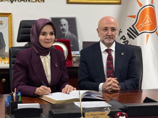 Bir dizi ziyaret ve temaslarda bulunmak üzere Afyonkarahisar’da bulunan Aile