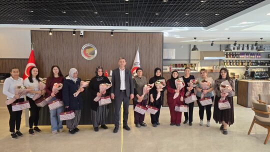 Sinanpaşa Belediye Başkanı Tolga Yıldırım, 8 Mart Dünya Kadınlar günü