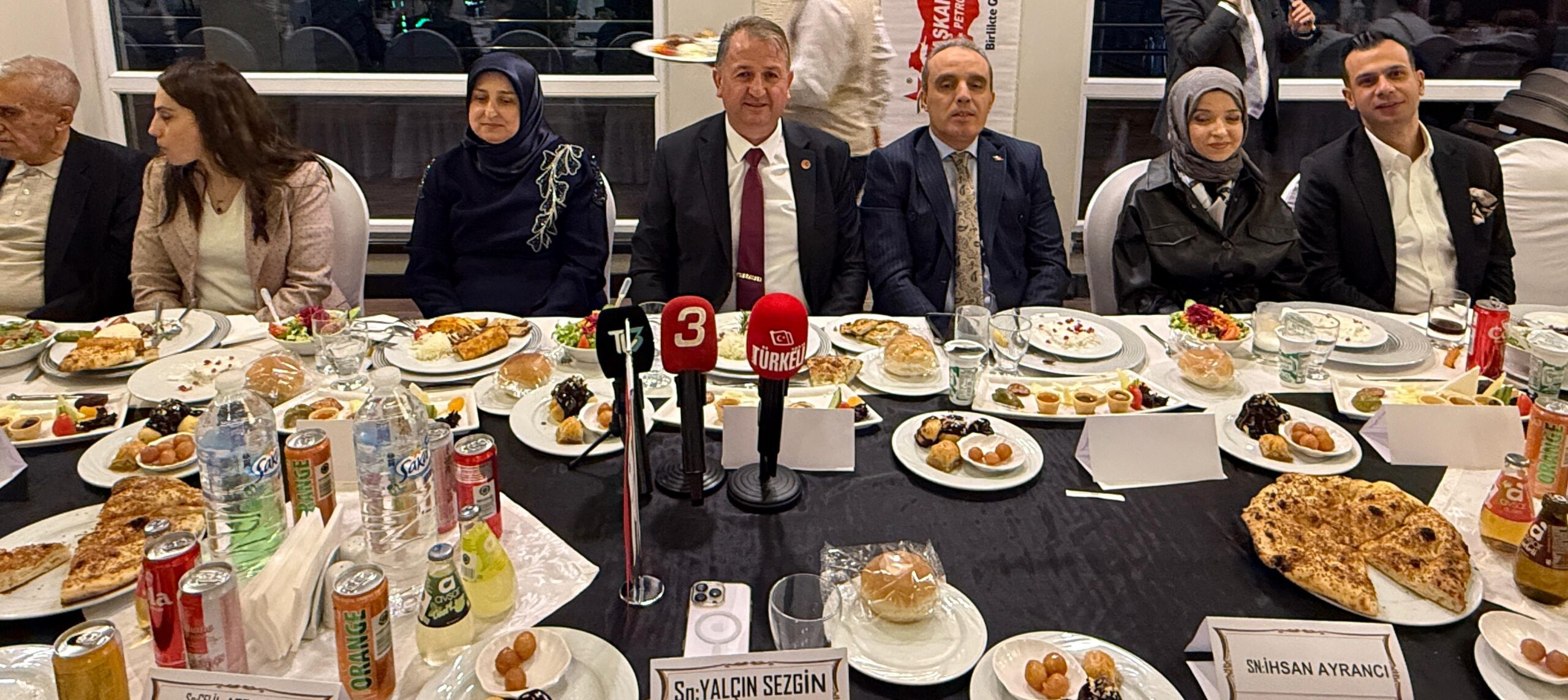 Afyonkarahisar’ın sevilen iş insanı Osman Ulupınar, bir termal otelde düzenlediği