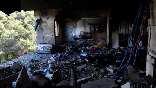 İsrail ordusunun Lübnan'ın çeşitli bölgelerine gece saatlerinden bu yana düzenlediği