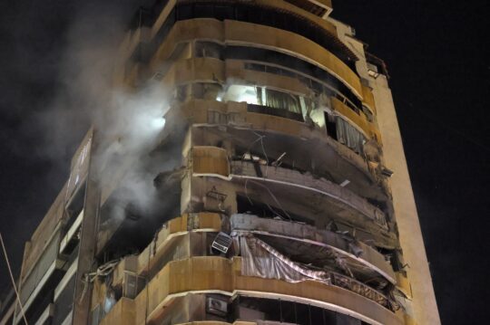 İsrail ordusundan yapılan açıklamada, Lübnan’daki Hizbullah’a ait hedeflere çok sayıda