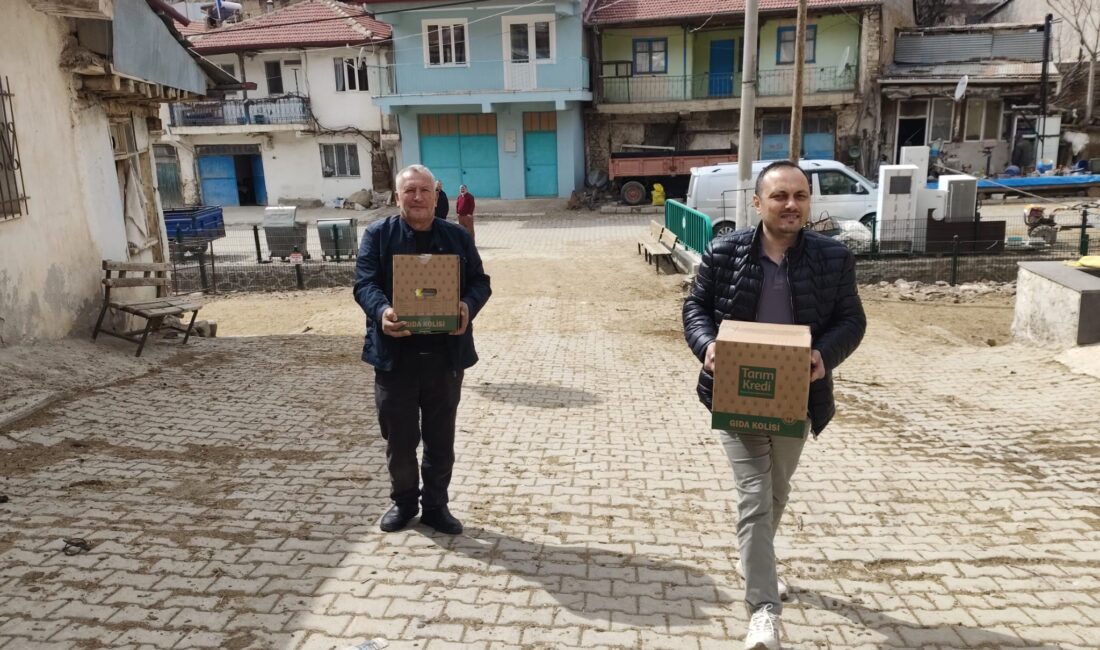 Karahisar Yörükler Derneği, ihtiyaç sahibi ailelere yönelik yardım çalışmalarını sürdürüyor.