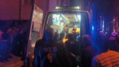 &nbsp; Antalya’da komşu aileler arasında iddiaya göre kız isteme tartışmasıyla