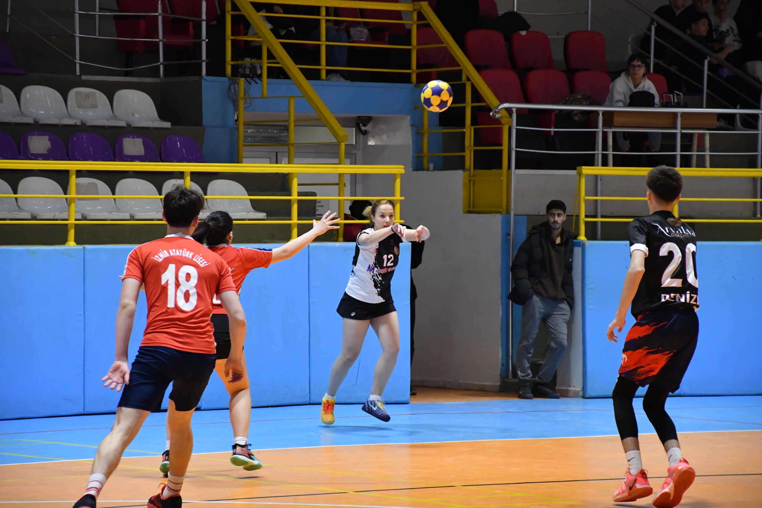 Afyonkarahisar, Okul Sporları faaliyet programı kapsamında düzenlenen Gençler–Yıldızlar Korfbol Grup