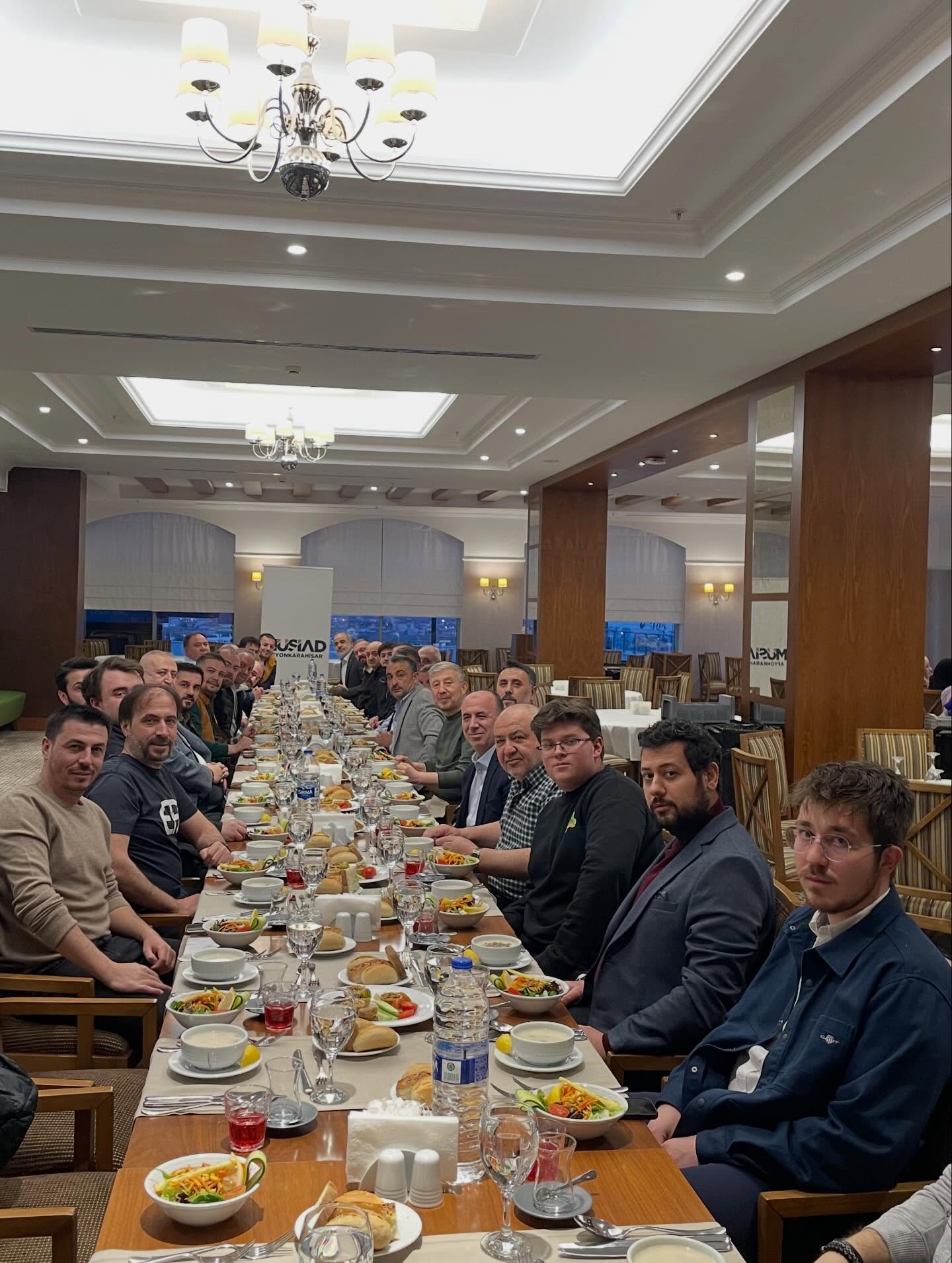 MÜSİAD Afyonkarahisar Şubesi, üyeleri ve ailelerinin katılımıyla düzenlenen iftar programında
