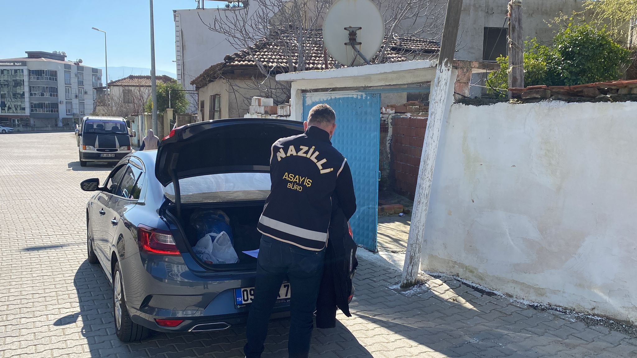 Aydın'ın Nazilli ilçesinde erkek arkadaşı tarafından bıçaklanan kadın yaşamını yitirdi.