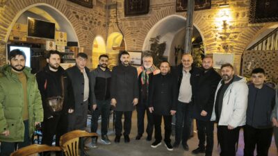 Ramazan ayı programları kapsamında ünlü ilahi sanatçısı Necmettin Ötün, Zafer