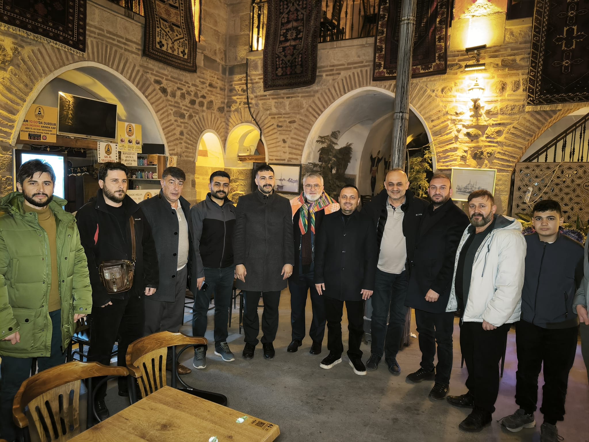 Ramazan ayı programları kapsamında ünlü ilahi sanatçısı Necmettin Ötün, Zafer