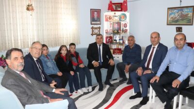 Afyonkarahisar İl Milli Eğitim Müdürlüğü yöneticileri gerçekleştirdikleri etkinlik ile öğrenciler