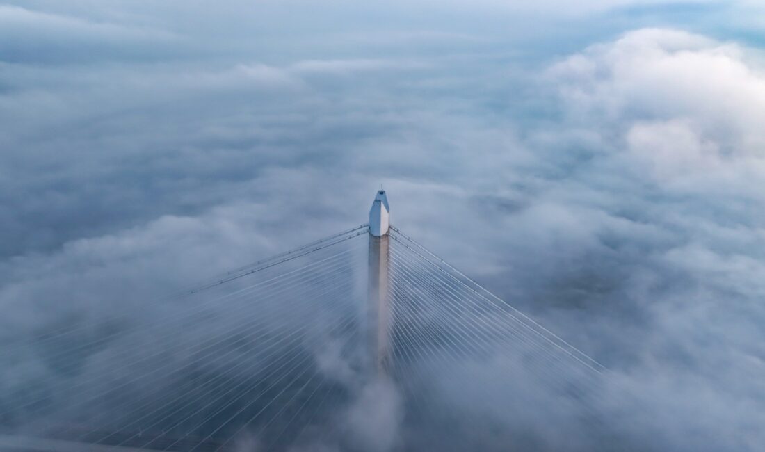 İstanbul'un simge yapılarından Yavuz Sultan Selim Köprüsü, gün doğumu ve