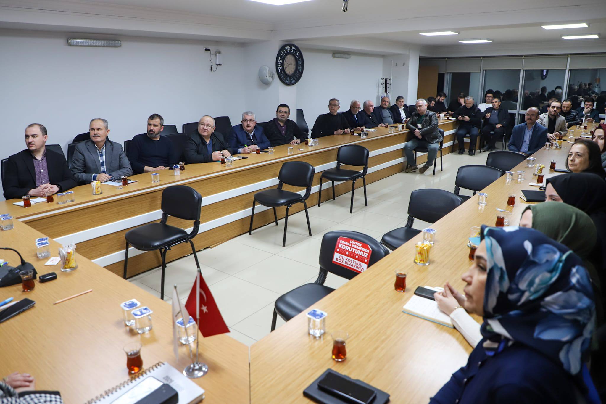 AK Parti İl Yürütme Kurulu toplantısını ve İl Yönetim Kurulu