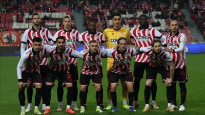 UEFA Konferans Ligi son 16 turu rövanşında İspanya ekibi Rayo