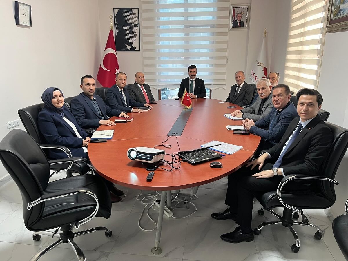 Sandıklı Kaymakamı Selçuk Yosunkaya başkanlığında ve Sandıklı Gençlik Merkezi Müdürlüğü