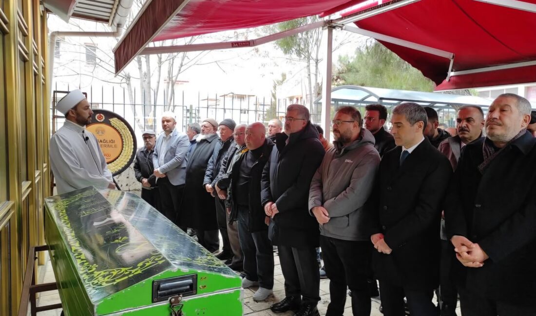 AK Parti Afyonkarahisar Milletvekili Ali Özkaya’nın amcası Şevki Özkaya, Afyonkarahisar’ın