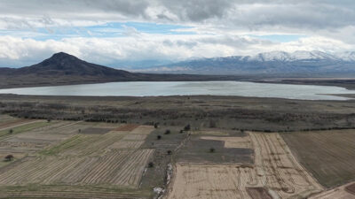 Burdur'da kuruyan Karataş Gölü, son yağışlardan sonra yeniden su tutmaya