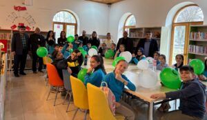 Afyonkarahisar’ın Dinar ilçesinde, Kütüphaneler Haftası kapsamında anlamlı bir etkinliğe imza