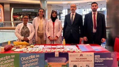 Ramazan’da sağlık programı kapsamında Toplum Sağlığı Merkezi tarafından bir AVM'de