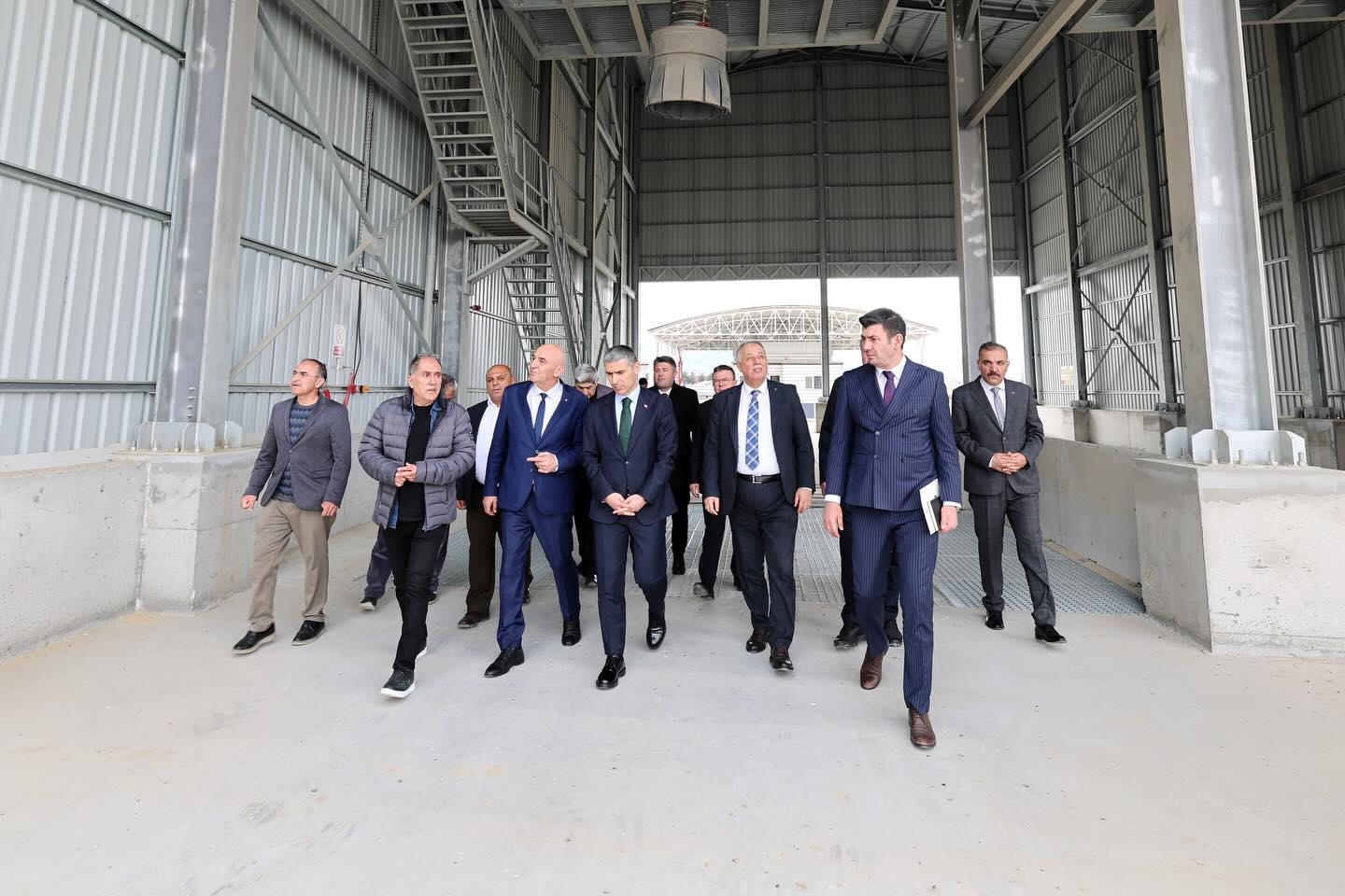 Afyonkarahisar Valisi Dr. Naci Aktaş, kentin ekonomik yapısına katkı sunan