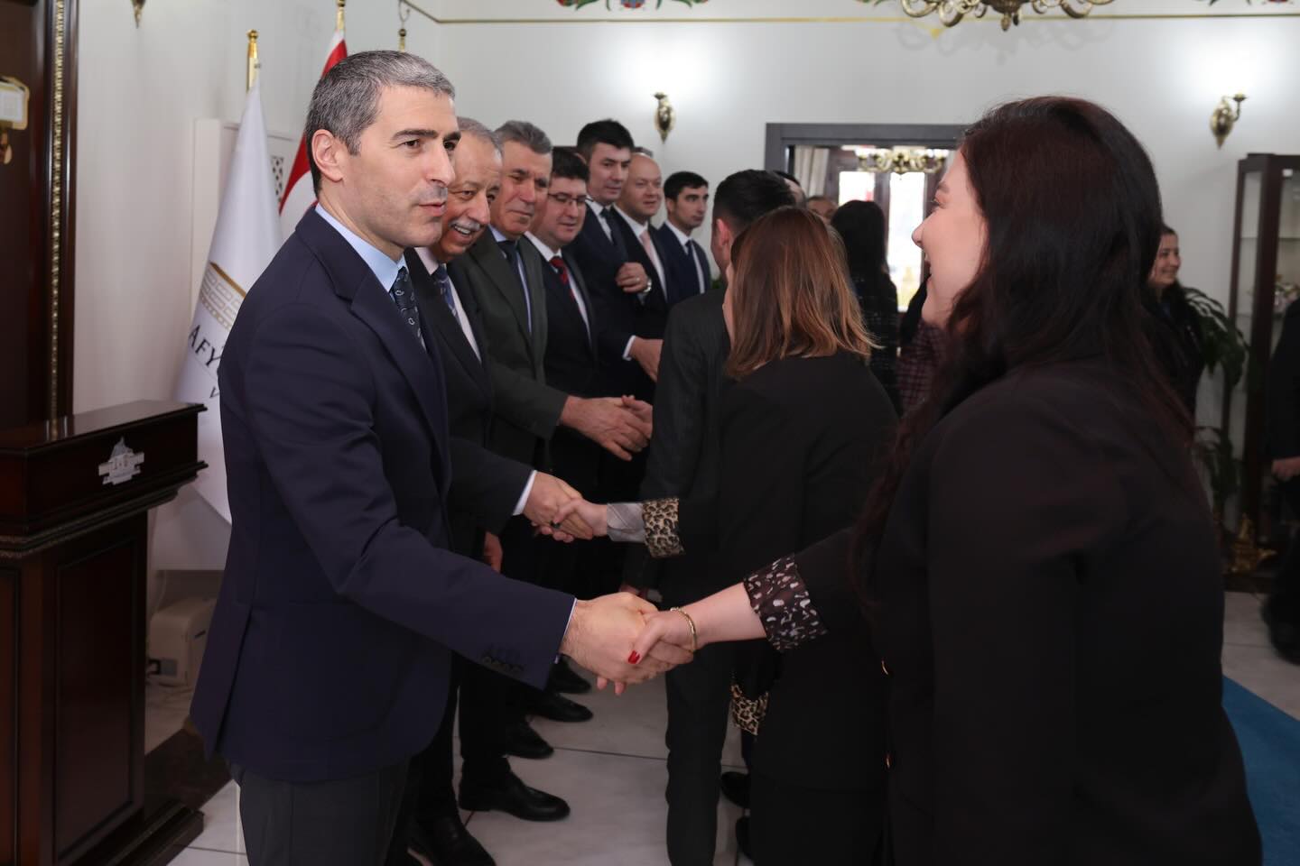 Afyonkarahisar Valisi Dr. Naci Aktaş, Ramazan Bayramı dolayısıyla kamu kurumlarında