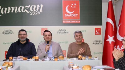 Saadet Partisi Afyonkarahisar İl Başkanlığı tarafından düzenlenen iftar programında, engelli