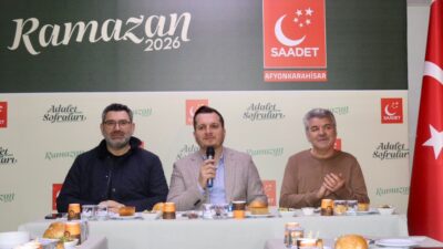 Saadet Partisi Afyonkarahisar İl Başkanlığı tarafından düzenlenen iftar programında, engelli