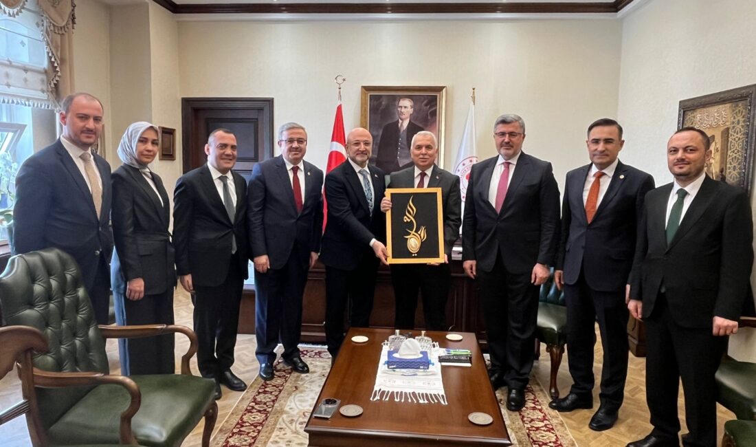 Afyonkarahisar’da görev yaptığı dönemde iz bırakan isimlerden biri olan eski