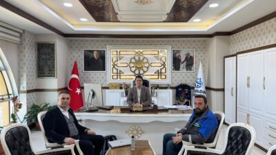 AKSA Doğalgaz Afyon Müdürü Tuncay Gezer ve mühendis Umut Kılıç,