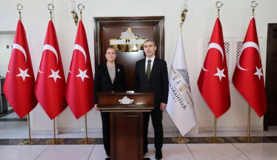 Burdur Valisi Tülay Baydar Bilgihan, Afyonkarahisar Valisi Dr. Naci Aktaş’a