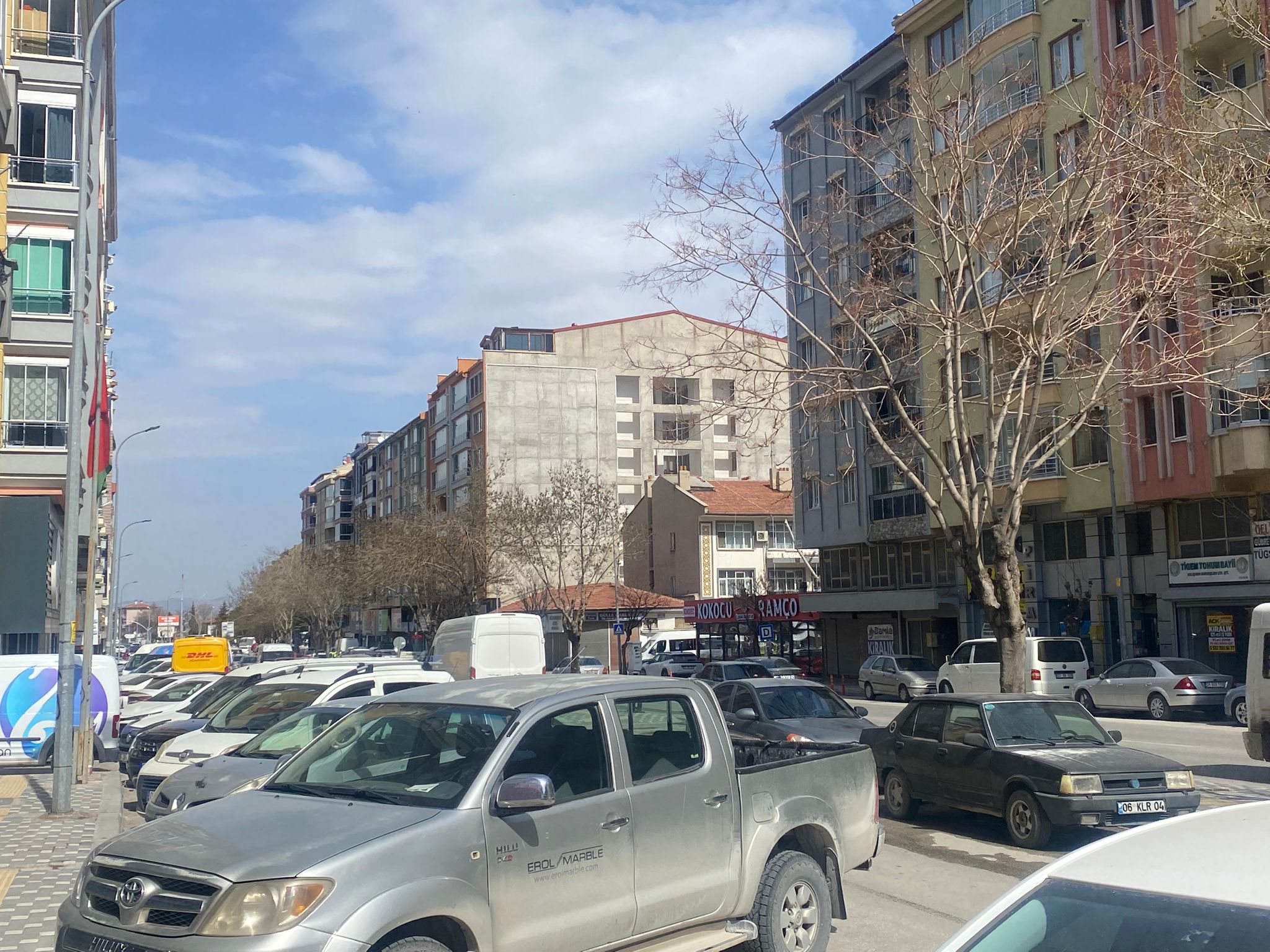 Afyonkarahisar’da uzun süren soğuk ve yağışlı havanın ardından bahar kendisini