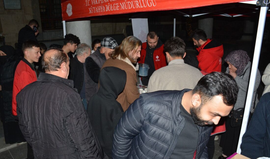 Rahmet ve mağfiret kapılarının sonuna kadar açıldığı mübarek Kadir Gecesi