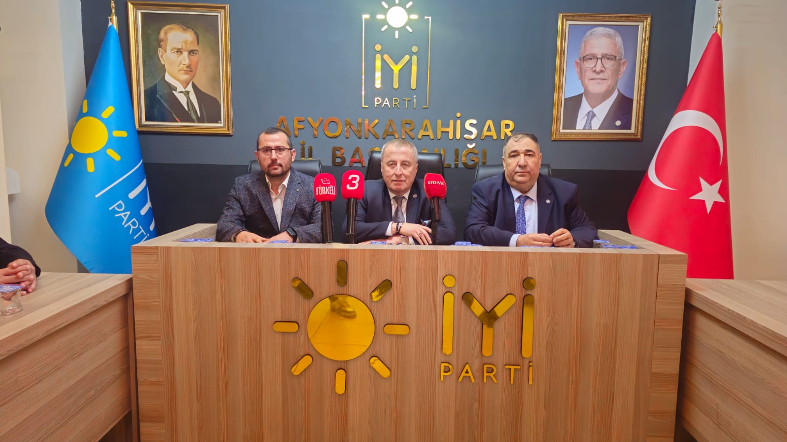 İYİ Parti Afyonkarahisar İl Başkanlığı tarafından bayramlaşma programı düzenlendi. Programa