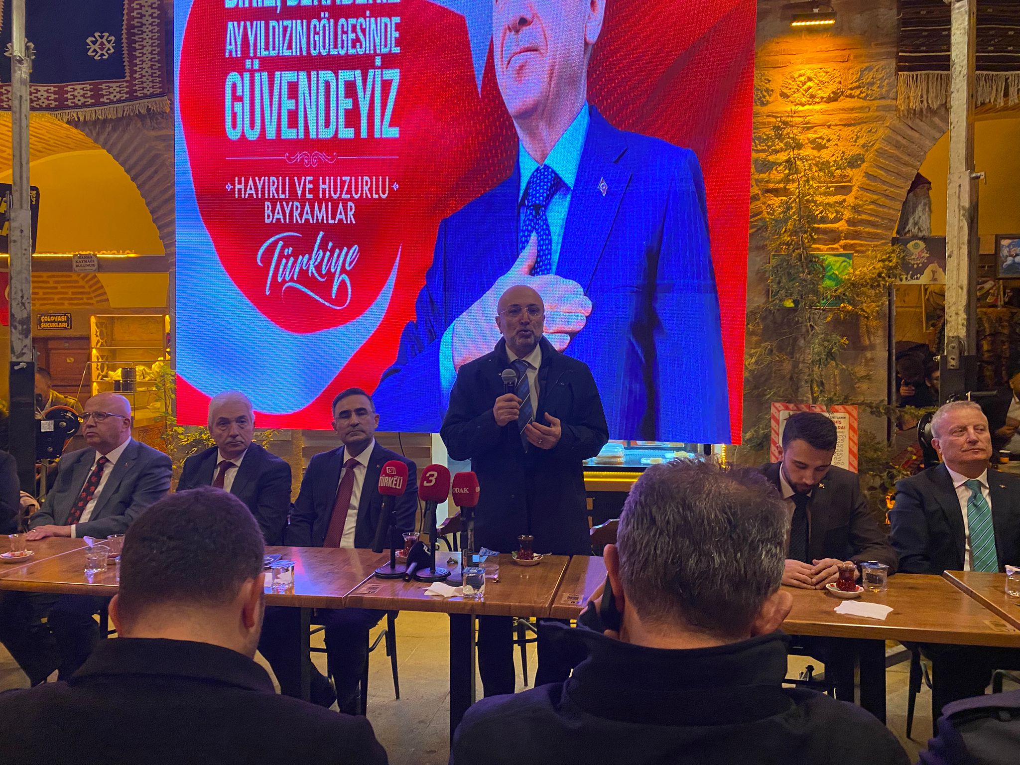 AK Parti Afyonkarahisar il teşkilatı, Ramazan Bayramı dolayısıyla düzenlenen geleneksel