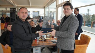 Bolvadin Belediye Başkanı Derviş Aynacı, mahalle muhtarlarıyla istişare toplantısında buluşarak