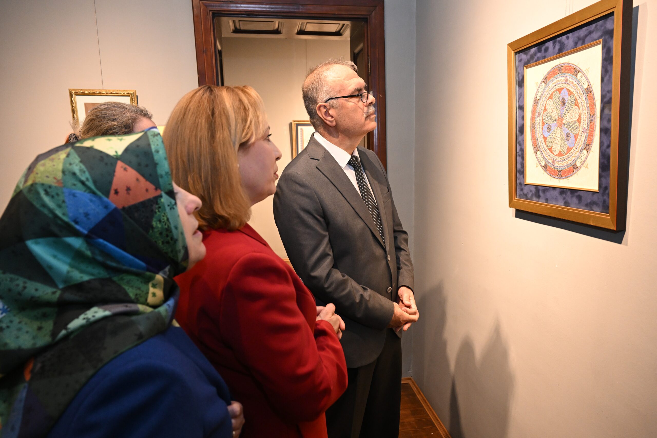 Sanatçı Ayşen Erdoğan Demireller’in “Zer Bahar” isimli tezhip ve minyatür