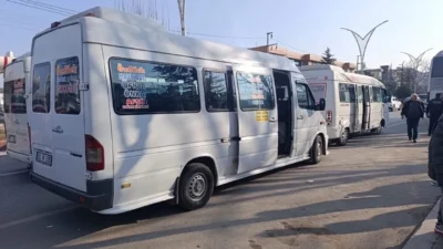 Afyonkarahisar şehir içi ulaşımının ana omurgasını oluşturan minibüs ücretlerinde beklenen