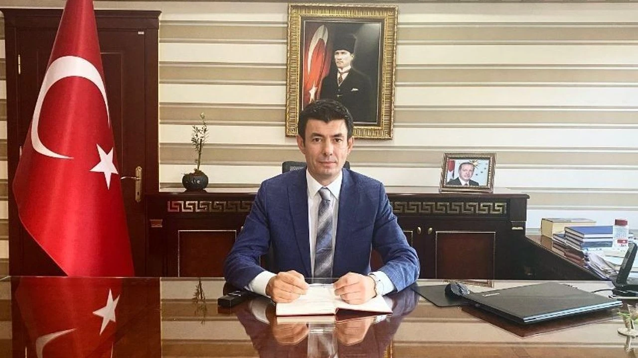 Afyonkarahisar Vali Yardımcısı İhsan Ayrancı, sosyal medyada bağlamından koparılarak gündeme