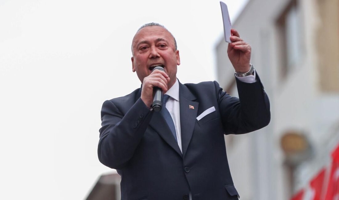 Uşak Belediye Başkanı Özkan Yalım’a yönelik "rüşvet ve usulsüzlük" iddialarıyla