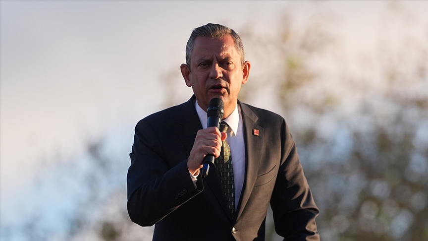 CHP Genel Başkanı Özgür Özel, Haymana’da düzenlenen çiftçi buluşmasında hem