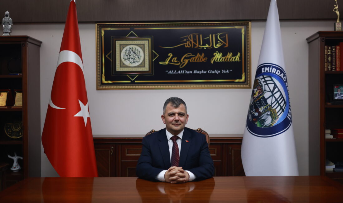 Emirdağ Belediye Başkanı Serkan Koyuncu, geçtiğimiz akşam gerçekleştirdiği canlı yayında