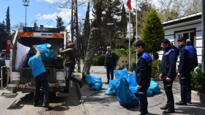 Şanlıurfa'nın Siverek ilçesinde zabıta ekiplerinin denetimlerinde tarihi geçmiş yaklaşık 5
