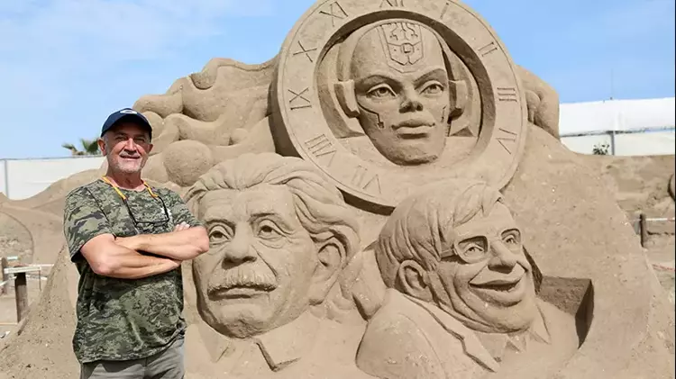 Antalya'nın önemli kültürel ve sanatsal etkinliklerinden 'Uluslararası Antalya Kum Heykel