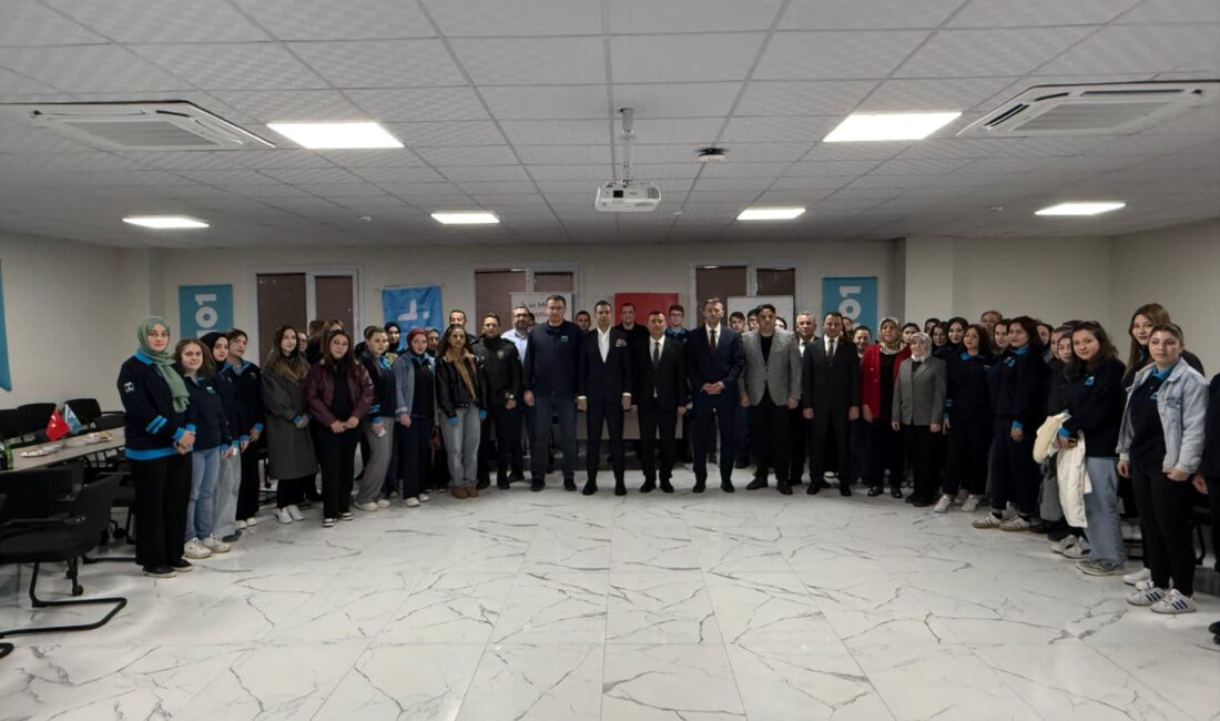 Sinanpaşa ilçesinde Nitelikli İşgücü Yetiştirme Programı (NİYEP) kapsamında protokol imzalandı.