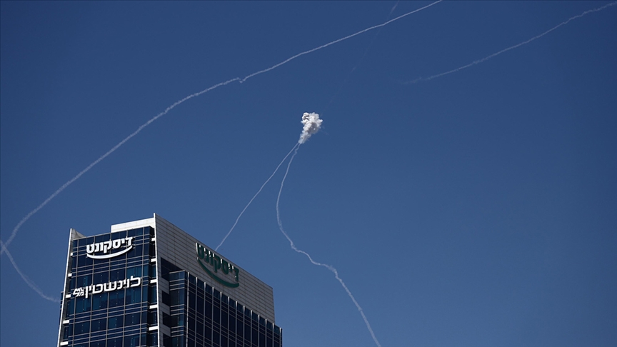 İran ordusu, ABD ve İsrail'in saldırılarına karşılık "daha geniş kapsamlı