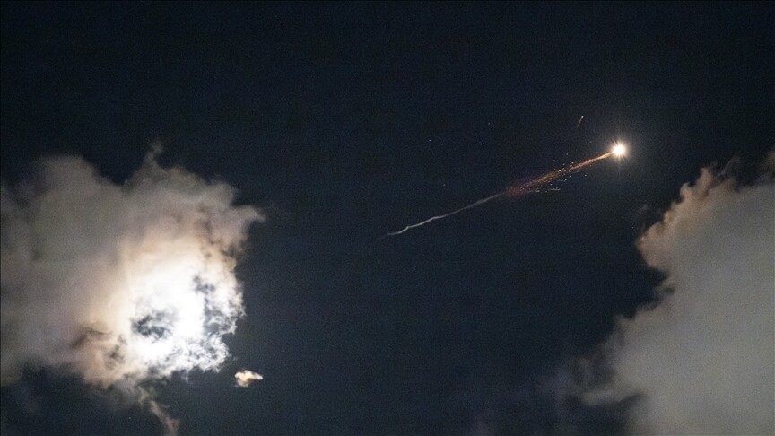 ABD'nin, İran bayraklı Touska adlı kargo gemisine ateş açarak müdahalede